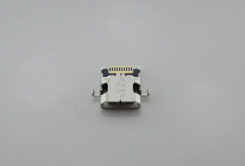 SonyEricsson MT15i, MK16i HDMI konektor
